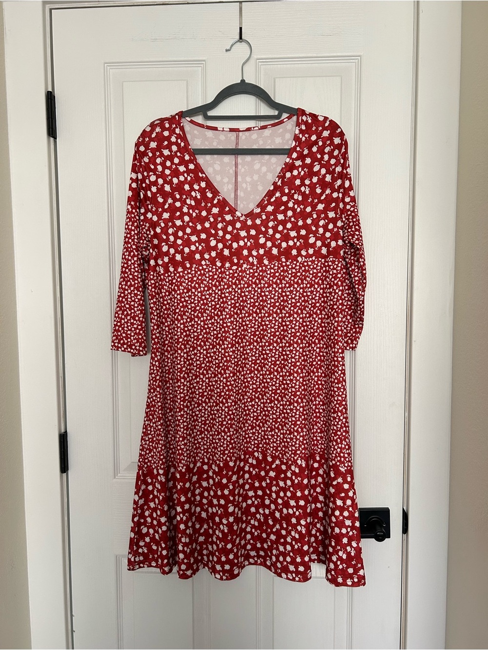 Red Floral V-Neck Women’s Dress Size XL